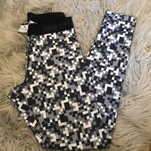Nike leggings